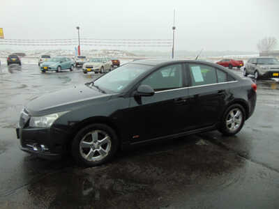 2013 Chevrolet Cruze, $3495. Photo 5