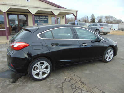 2017 Chevrolet Cruze, $4995. Photo 2
