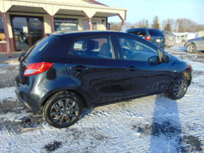 2014 Mazda Mazda2, $5995. Photo 2