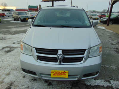 2009 Dodge Caravan, Grand, $3995. Photo 6