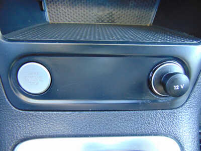 2012 Volkswagen Tiguan, $6495. Photo 11