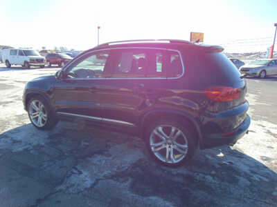 2012 Volkswagen Tiguan, $6495. Photo 4