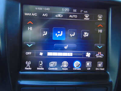 2016 Chrysler 200, $9995. Photo 11