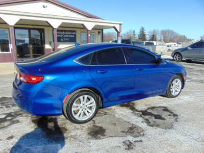 2016 Chrysler 200, $9995. Photo 2