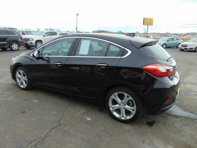 2017 Chevrolet Cruze, $4995. Photo 5