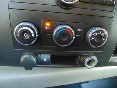 2010 Chevrolet 1500 Reg Cab, $3995. Photo 9