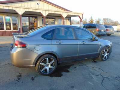 2011 Ford Focus, $1200. Photo 2