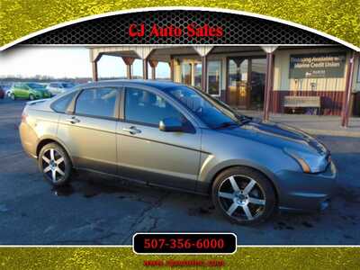 2011 Ford Focus, $1200. Photo 1