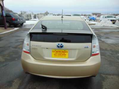 2011 Toyota Prius, $3995. Photo 3