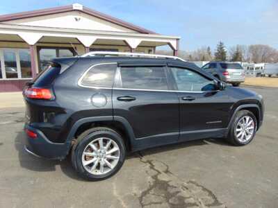 2014 Jeep Cherokee, $5995. Photo 2