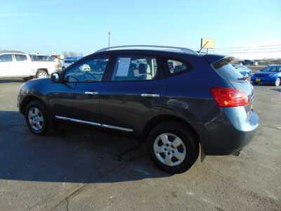 2015 Nissan Rogue, $5995. Photo 4