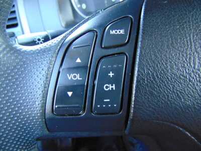 2011 Honda CR-V, $8495. Photo 9