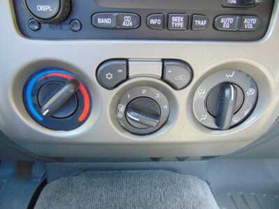 2006 Chevrolet Colorado Crew Cab, $8495. Photo 8