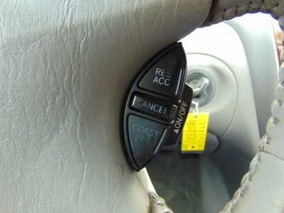 2000 Toyota Avalon, $2495. Photo 11