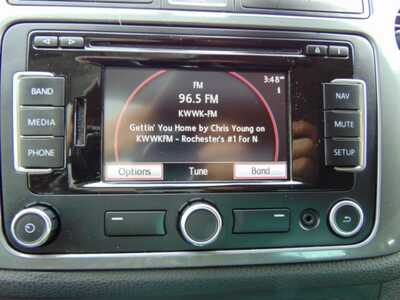 2012 Volkswagen Tiguan, $6495. Photo 7