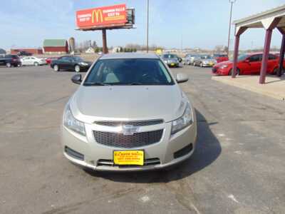 2013 Chevrolet Cruze, $5795. Photo 2