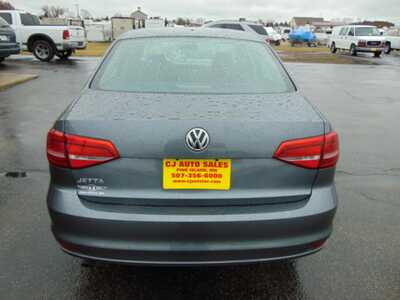 2015 Volkswagen Jetta, $8495. Photo 3
