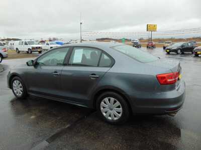 2015 Volkswagen Jetta, $8495. Photo 4