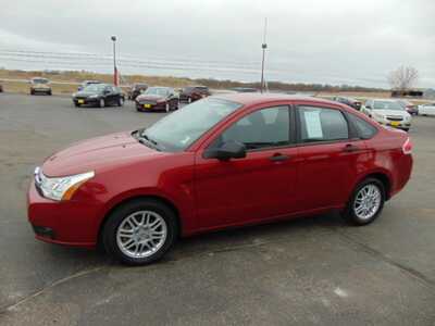 2011 Ford Focus, $5495. Photo 5