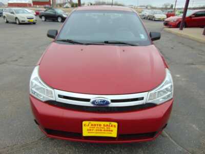 2011 Ford Focus, $5495. Photo 6