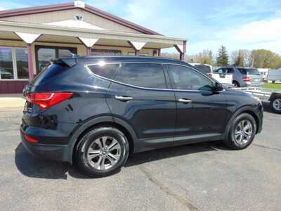 2016 Hyundai Santa Fe, $6995. Photo 2