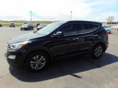 2016 Hyundai Santa Fe, $6995. Photo 5