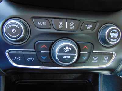 2020 Jeep Cherokee, $11995. Photo 12