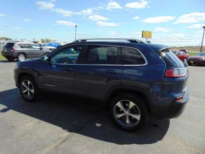 2020 Jeep Cherokee, $11995. Photo 4