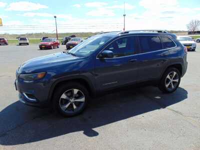 2020 Jeep Cherokee, $11995. Photo 5