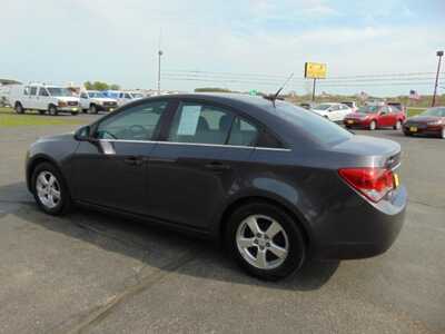 2011 Chevrolet Cruze, $3495. Photo 4