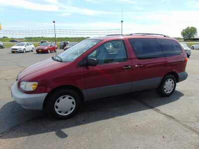 2000 Toyota Sienna, $2995. Photo 5