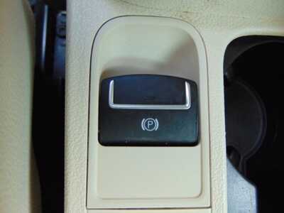 2012 Volkswagen Tiguan, $8995. Photo 11