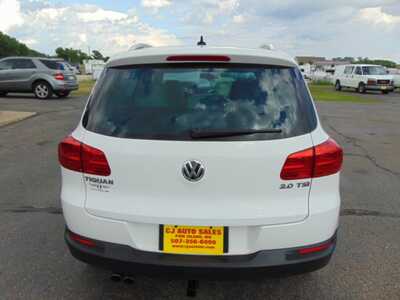 2012 Volkswagen Tiguan, $8995. Photo 3