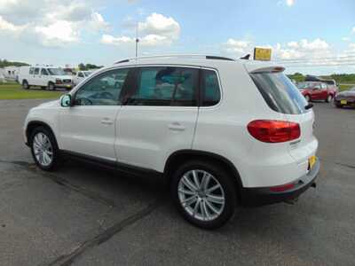 2012 Volkswagen Tiguan, $8995. Photo 4
