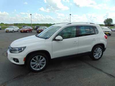 2012 Volkswagen Tiguan, $8995. Photo 5