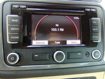 2012 Volkswagen Tiguan, $8995. Photo 7