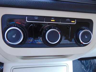 2012 Volkswagen Tiguan, $8995. Photo 9