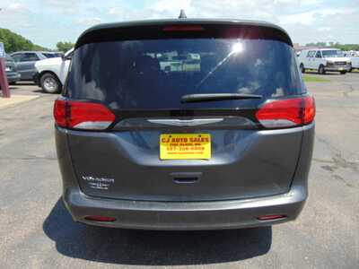 2021 Chrysler Voyager, $8995. Photo 3