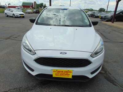 2017 Ford Focus, $8995. Photo 6