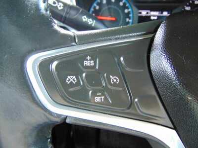 2018 Chevrolet Equinox, $9495. Photo 12