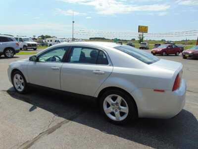2012 Chevrolet Malibu, $3795. Photo 4