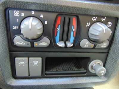 2001 Pontiac Aztek, $3995. Photo 8