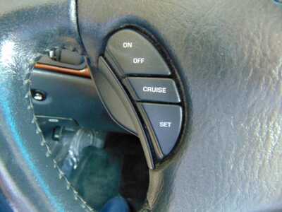 2002 Chrysler Concorde, $4495. Photo 9