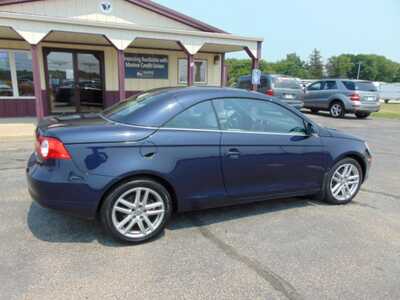 2008 Volkswagen Eos, $5995. Photo 2