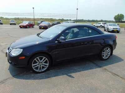2008 Volkswagen Eos, $5995. Photo 5