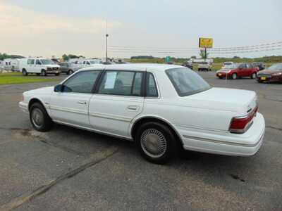 1990 Lincoln Continental, $4295. Photo 4