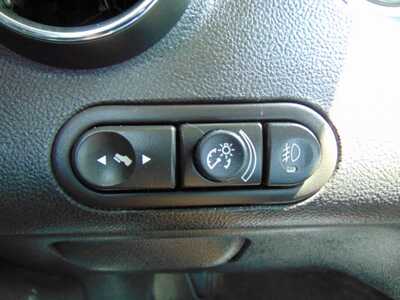 2006 Pontiac G6, $1995. Photo 12