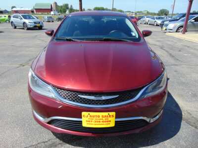 2015 Chrysler 200, $5495. Photo 6