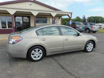 2011 Nissan Altima, $3995. Photo 2