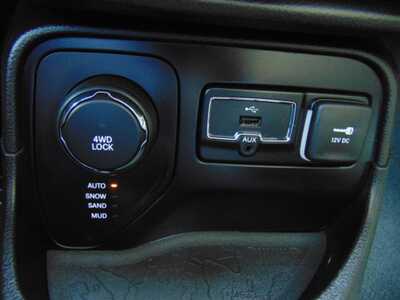 2016 Jeep Renegade, $8495. Photo 10